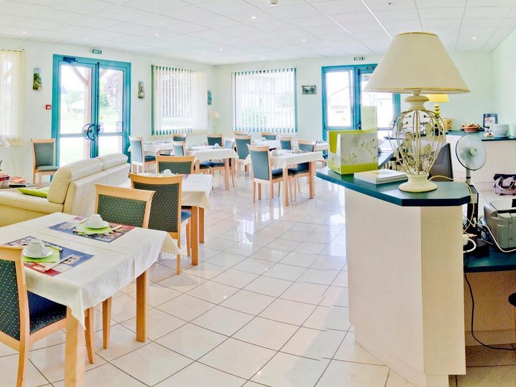 Logis Le Relais De Vacherauville Kültér fotó