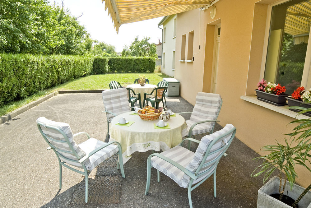 Logis Le Relais De Vacherauville Kültér fotó