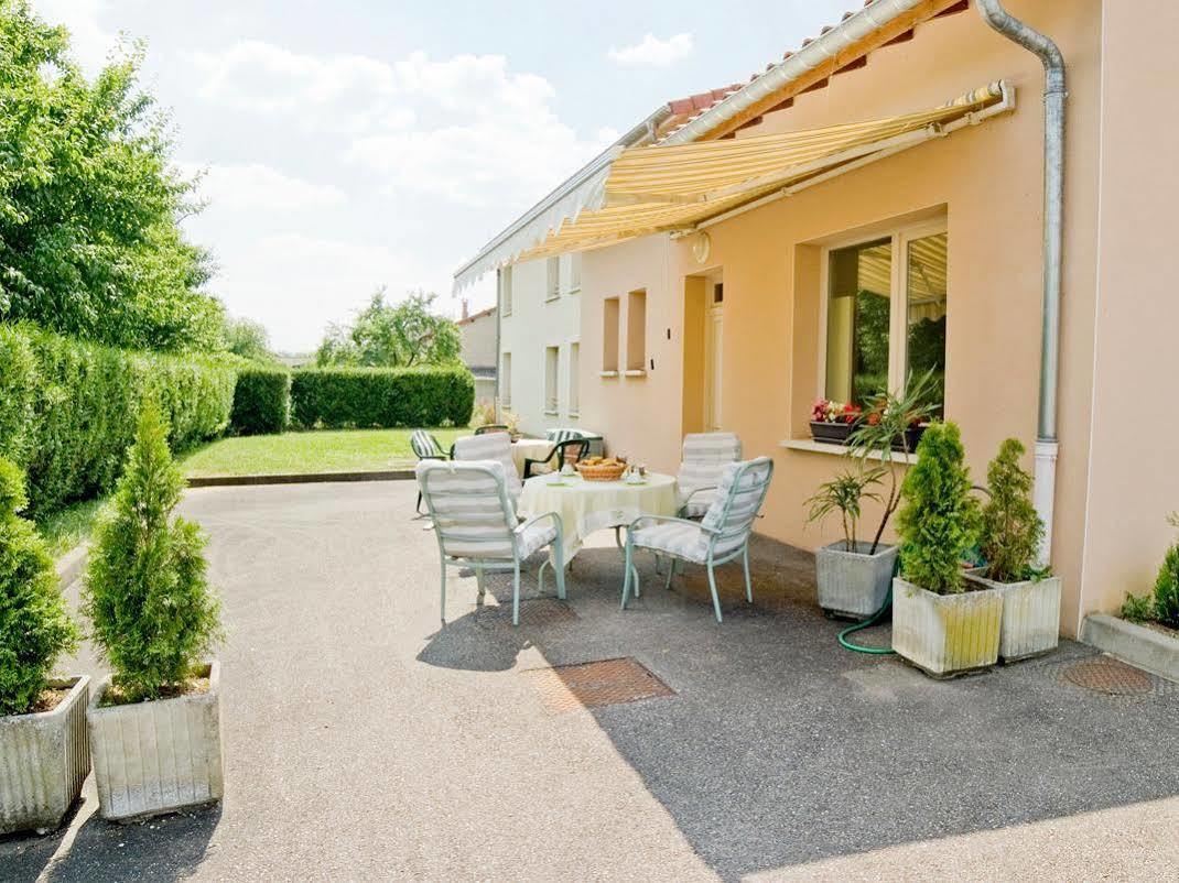Logis Le Relais De Vacherauville Kültér fotó