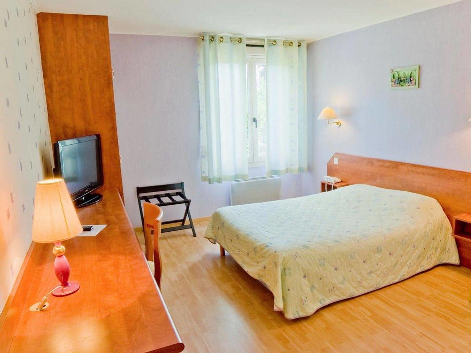 Logis Le Relais De Vacherauville Kültér fotó